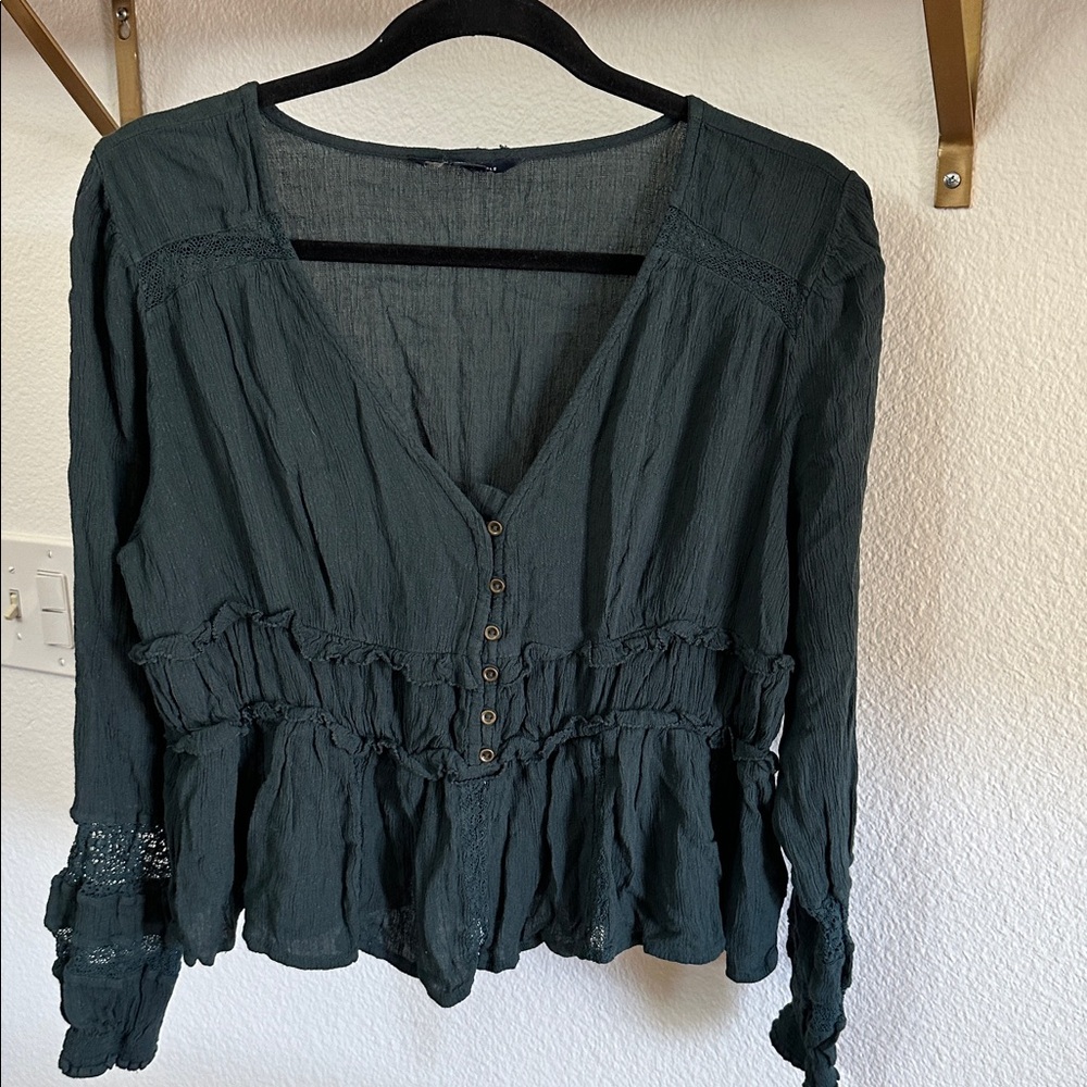 American Eagle Long Sleeve Crop Top